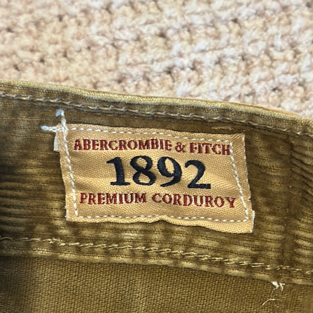 Abercrombie & Fitch. Corduroy Men’s Pants in light Brown/tan Button fly boot cut - Picture 8 of 13